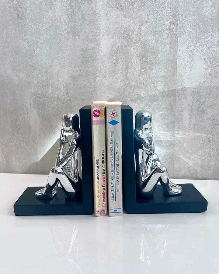 Menbookend