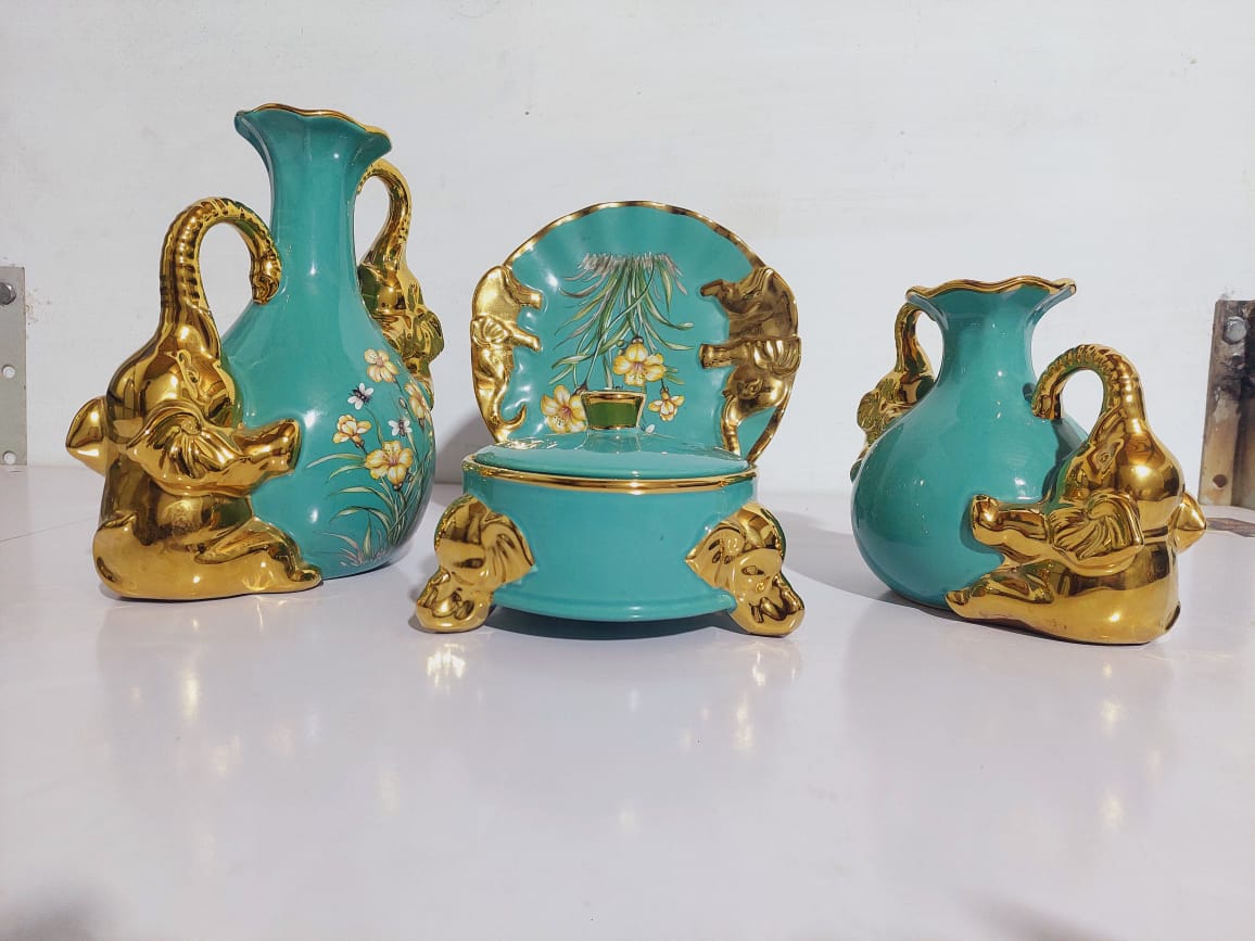 Elegant Teal & Gold Ceramic Collection