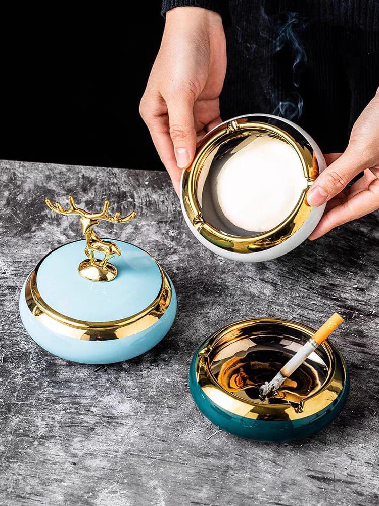 Fashion Ceramic Ashtray with Lid, Deer Statue