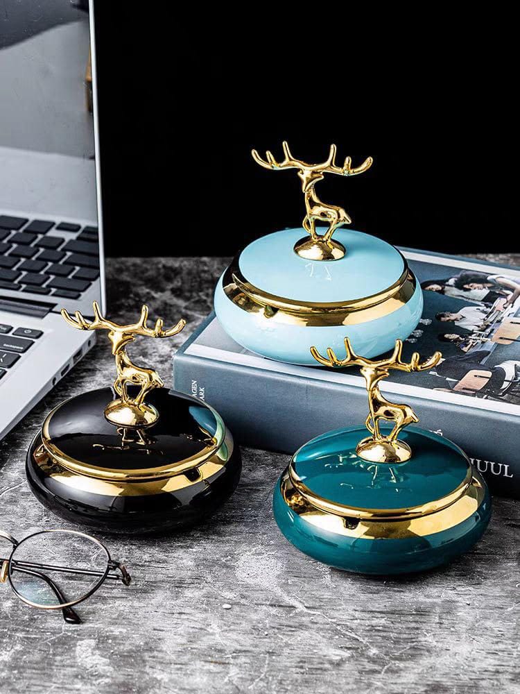 Fashion Ceramic Ashtray with Lid, Deer Statue